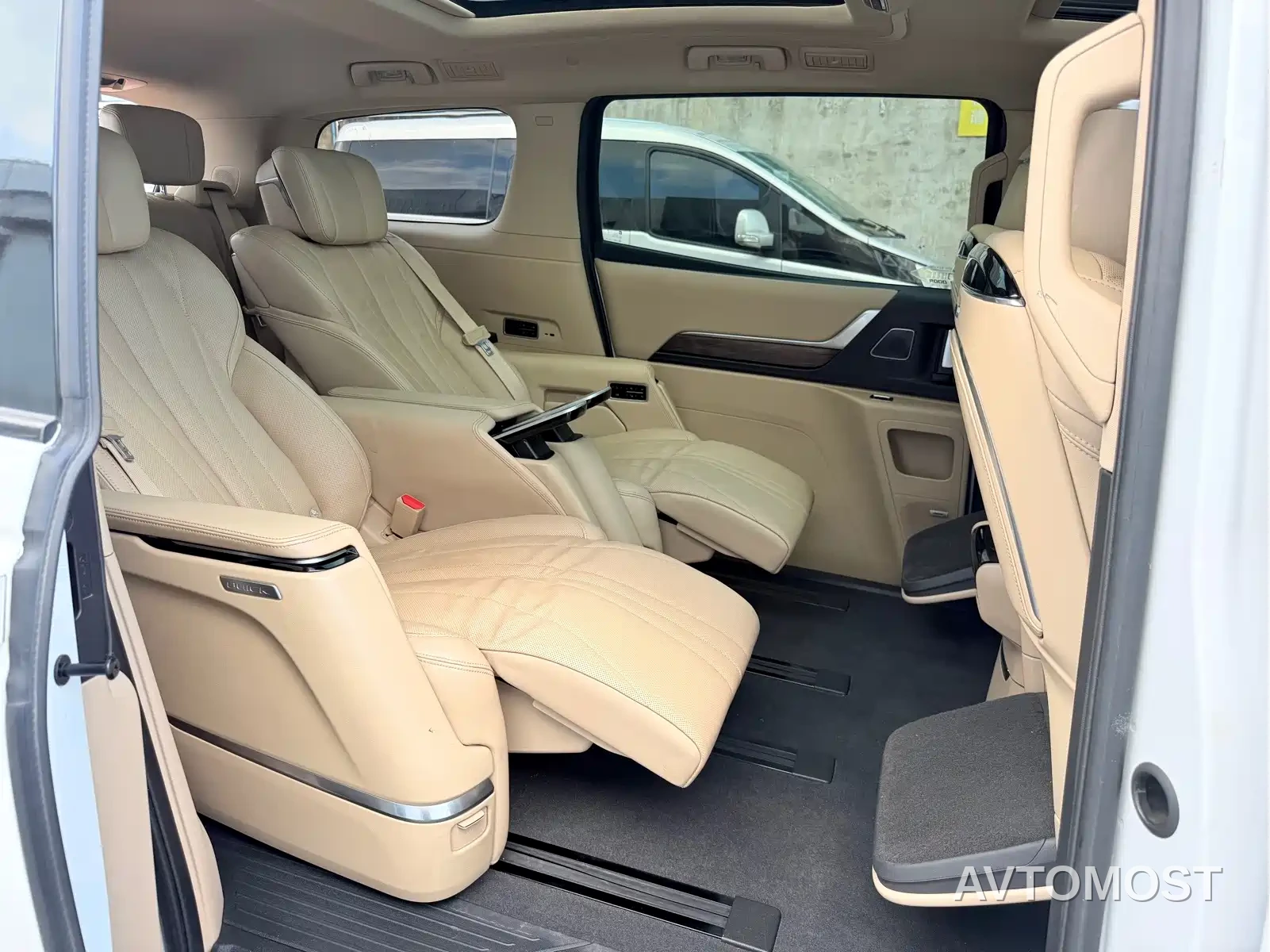 Buick Century 2023 2.0T 7-seater Premium — фото 6