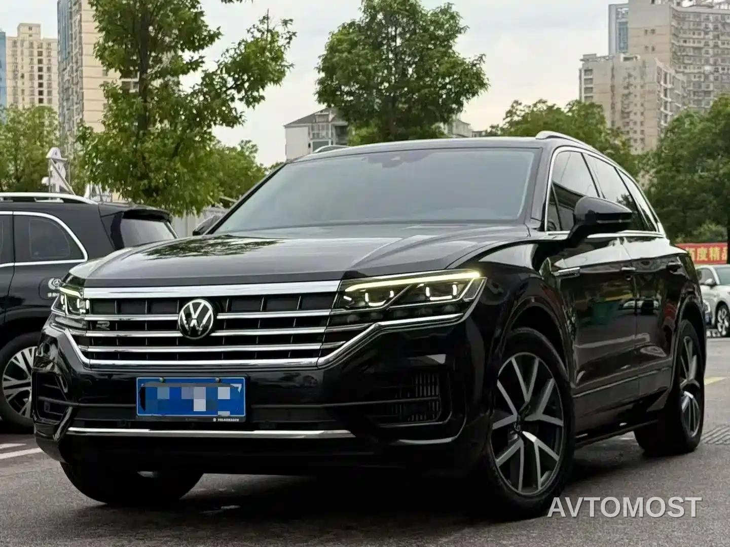 Volkswagen Touareg 2022 3.0TSI Rui Xiang Edition Classic Sport Package — фото 1