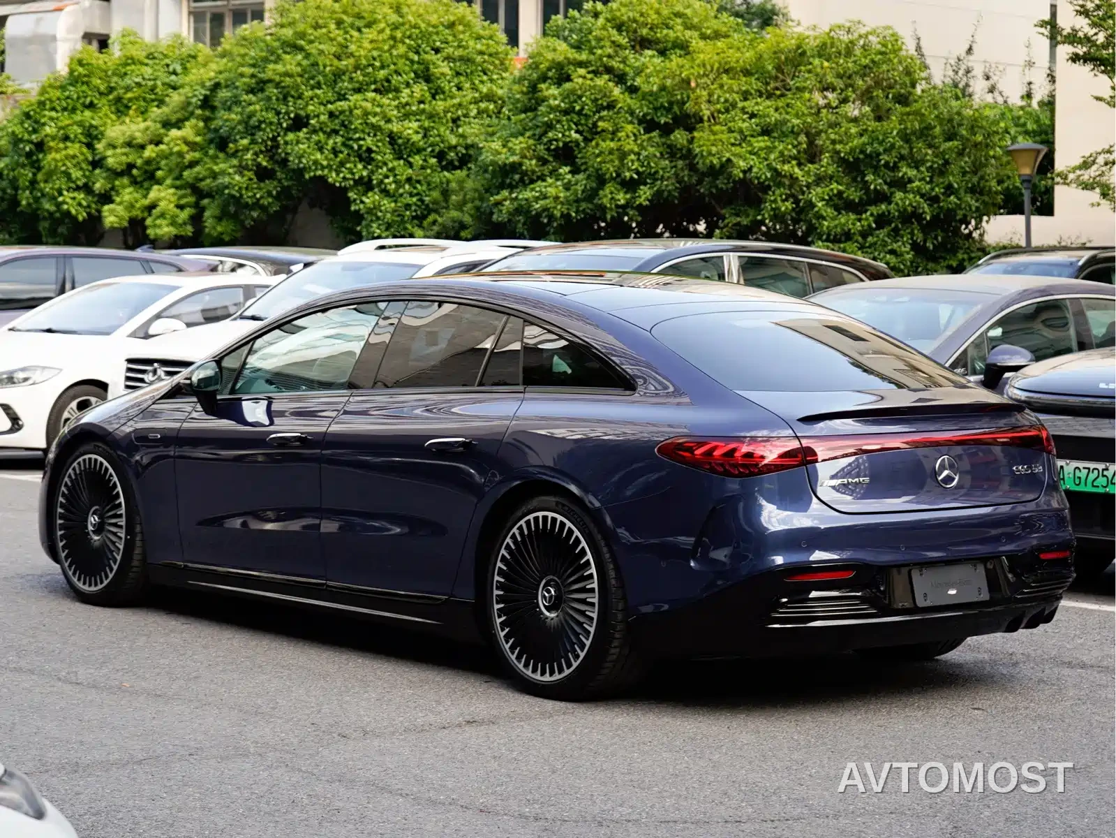 Mercedes-Benz EQS AMG 2022 AMG EQS 53 4MATIC+ — фото 3