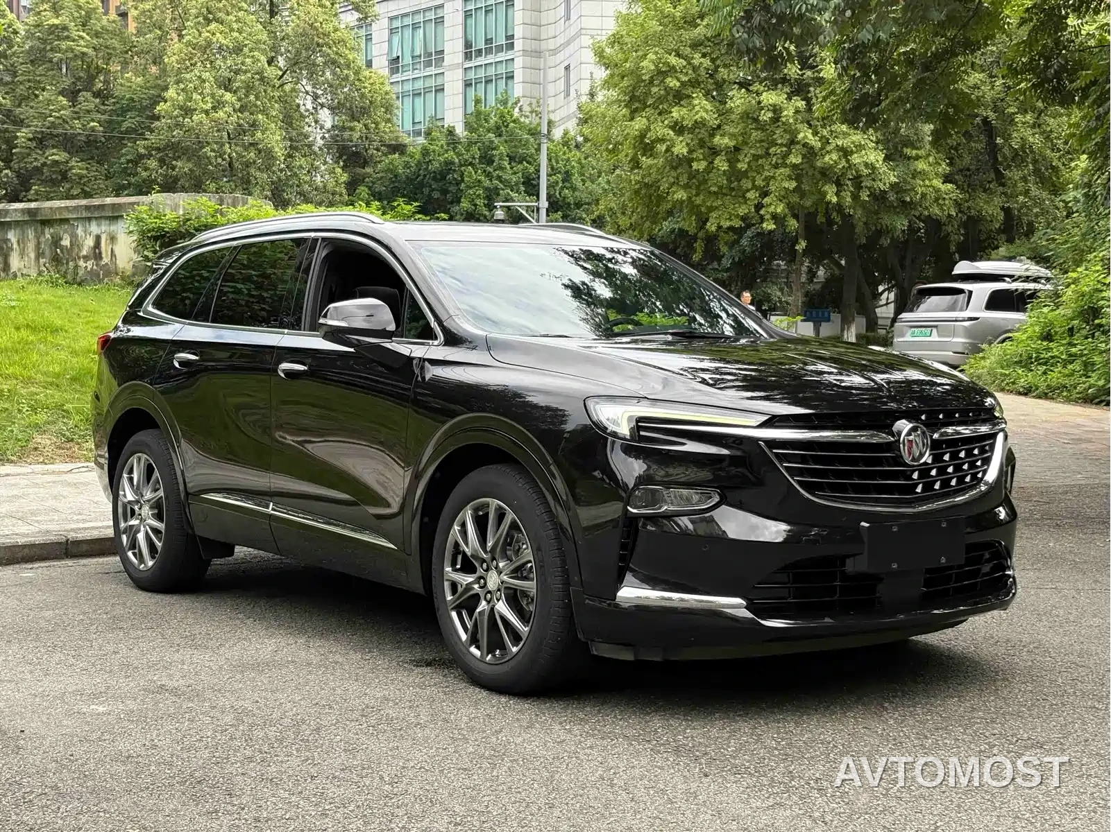 Buick Enclave 2022 652T AWD Premium Flagship 6-Seater — фото 3