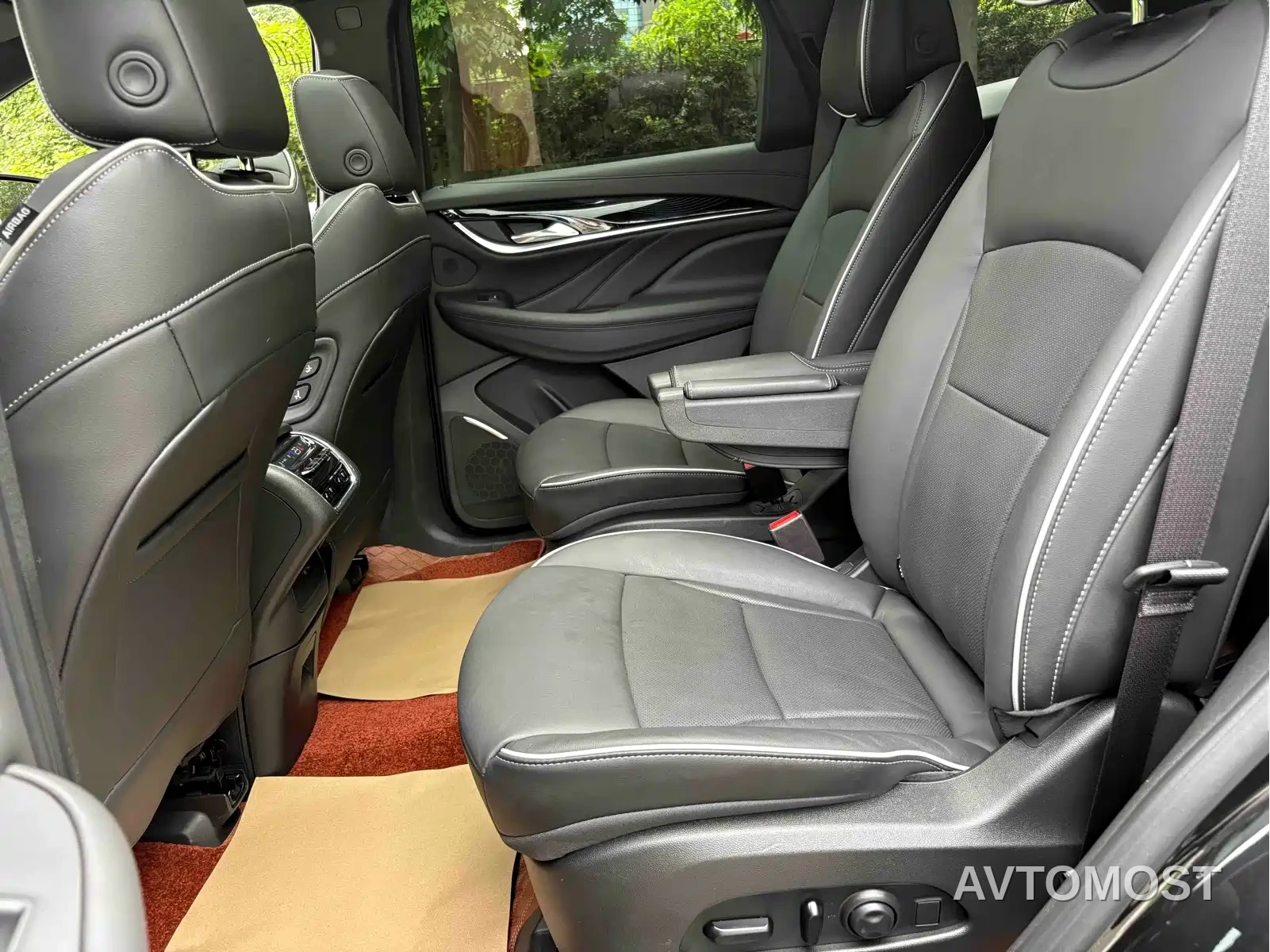 Buick Enclave 2022 652T AWD Premium Flagship 6-Seater — фото 7