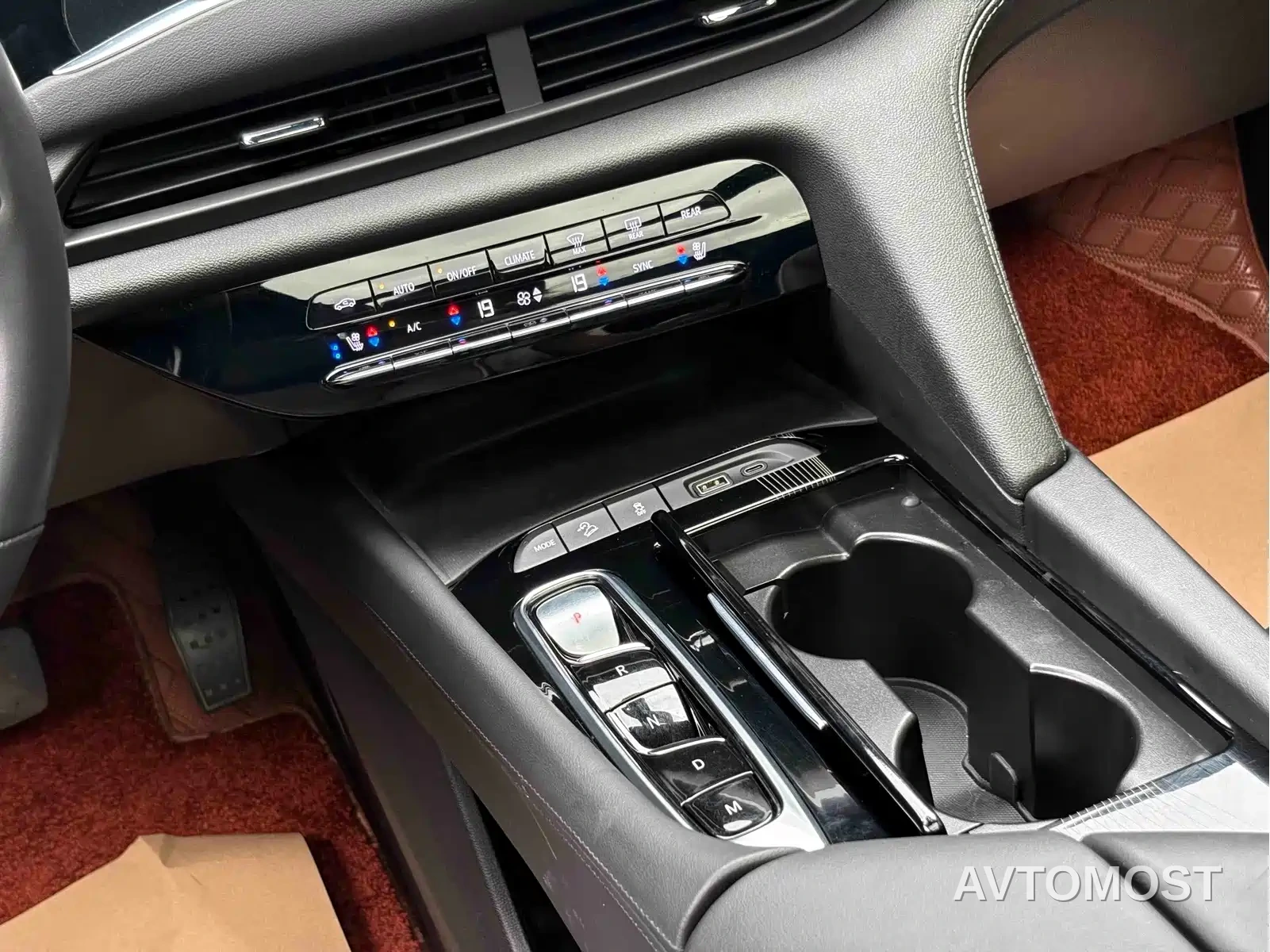 Buick Enclave 2022 652T AWD Premium Flagship 6-Seater — фото 13