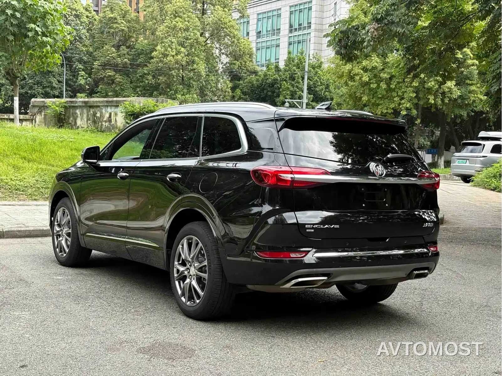 Buick Enclave 2022 652T AWD Premium Flagship 6-Seater — фото 18