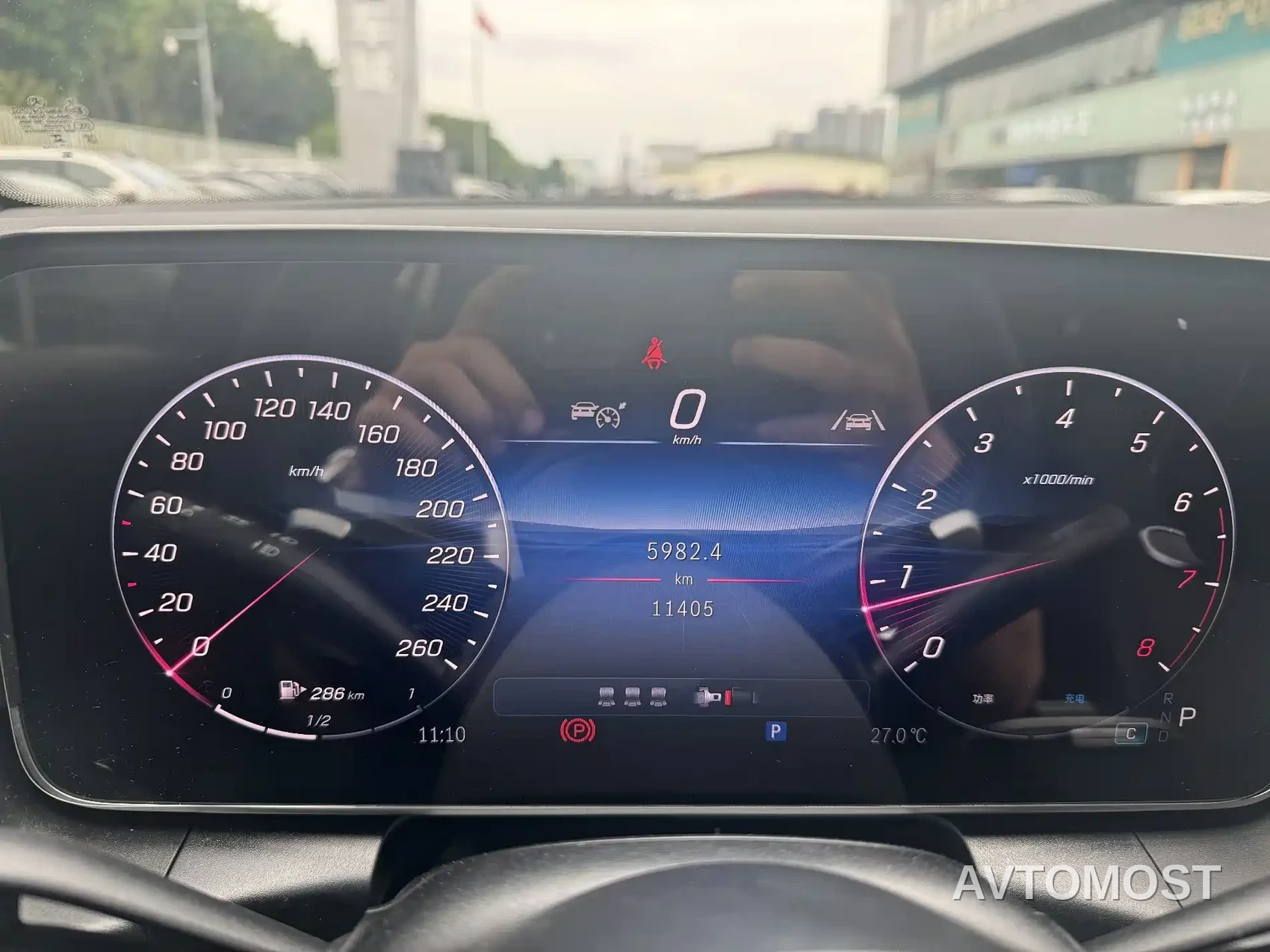 Mercedes-Benz GLC Coupe 2025 GLC 260 4MATIC Coupe SUV — фото 13