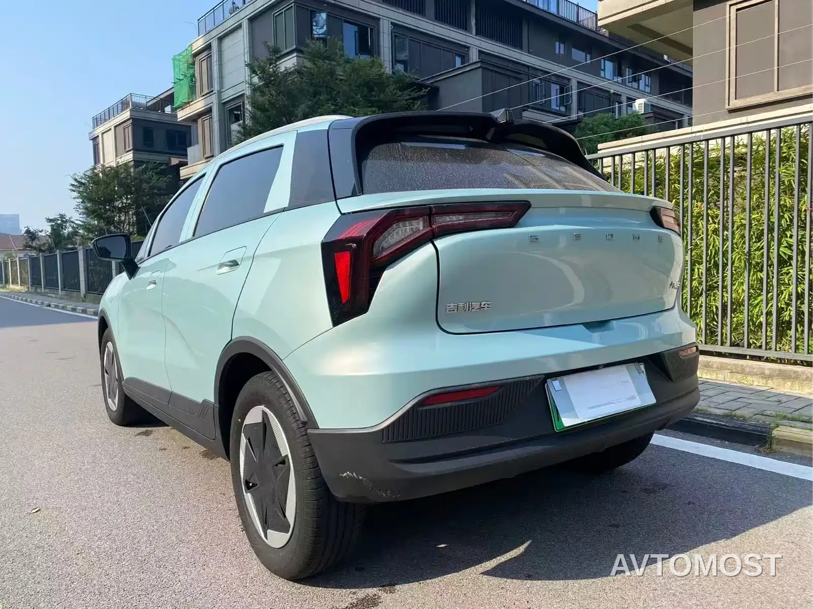 Geely Geometry E Firefly 2024 Model 301km Light Flow — фото 7