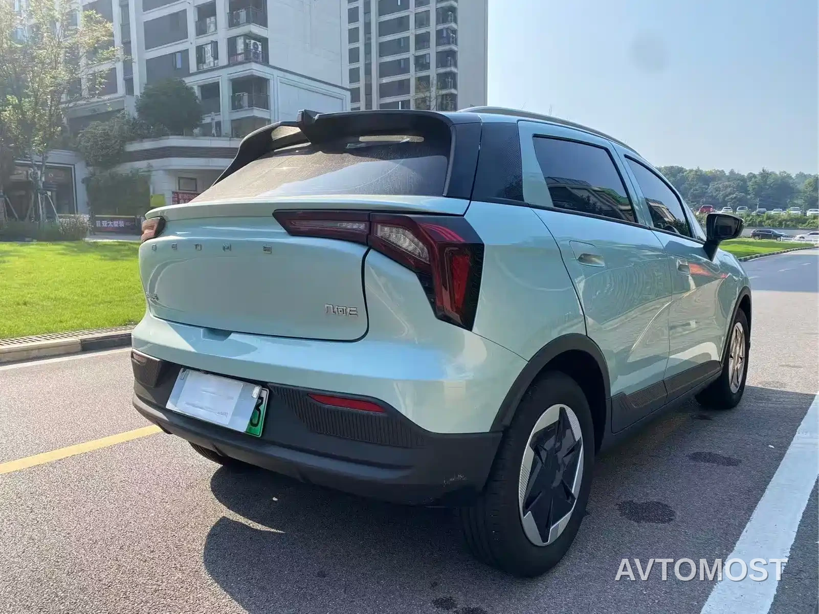 Geely Geometry E Firefly 2024 Model 301km Light Flow — фото 9