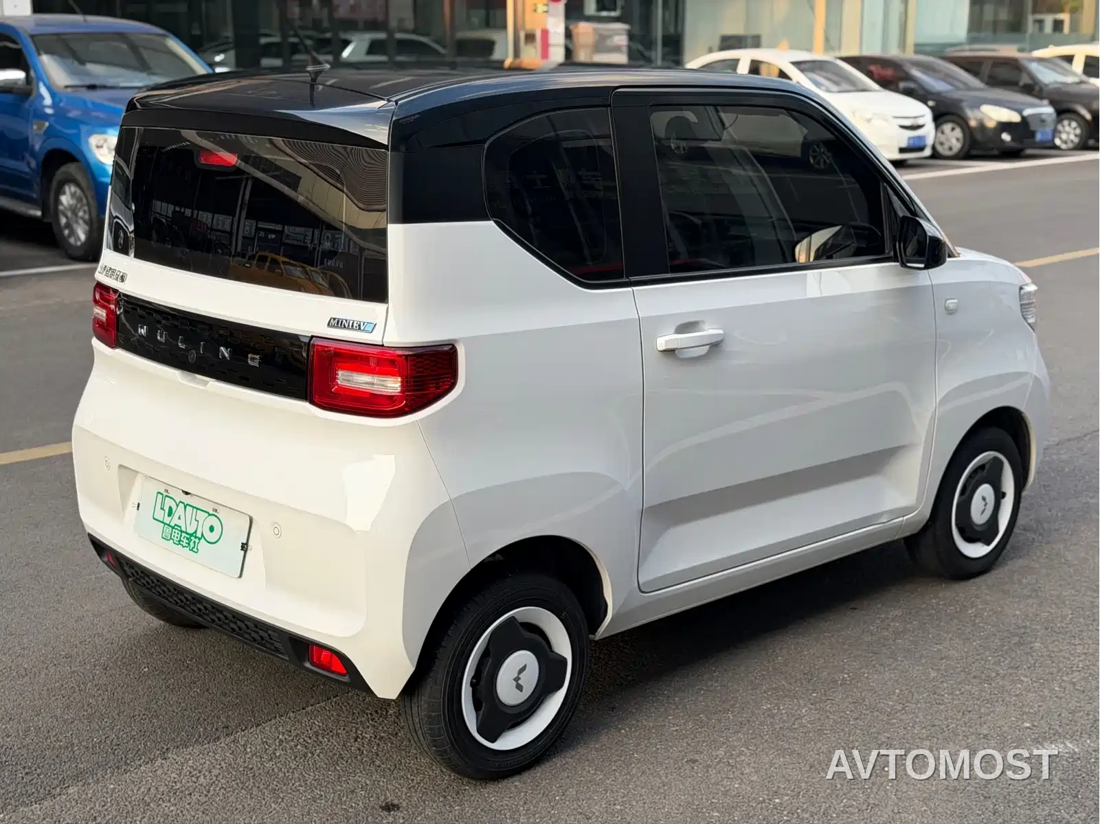 Wuling Motors Hongguang MINIEV 2022 Comfort LFP — фото 9