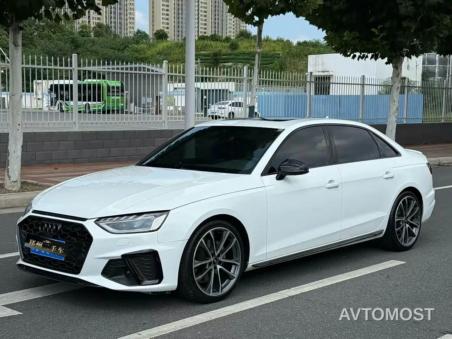 Audi A4L 2023 40 TFSI quattro Luxury Sport — фото 1