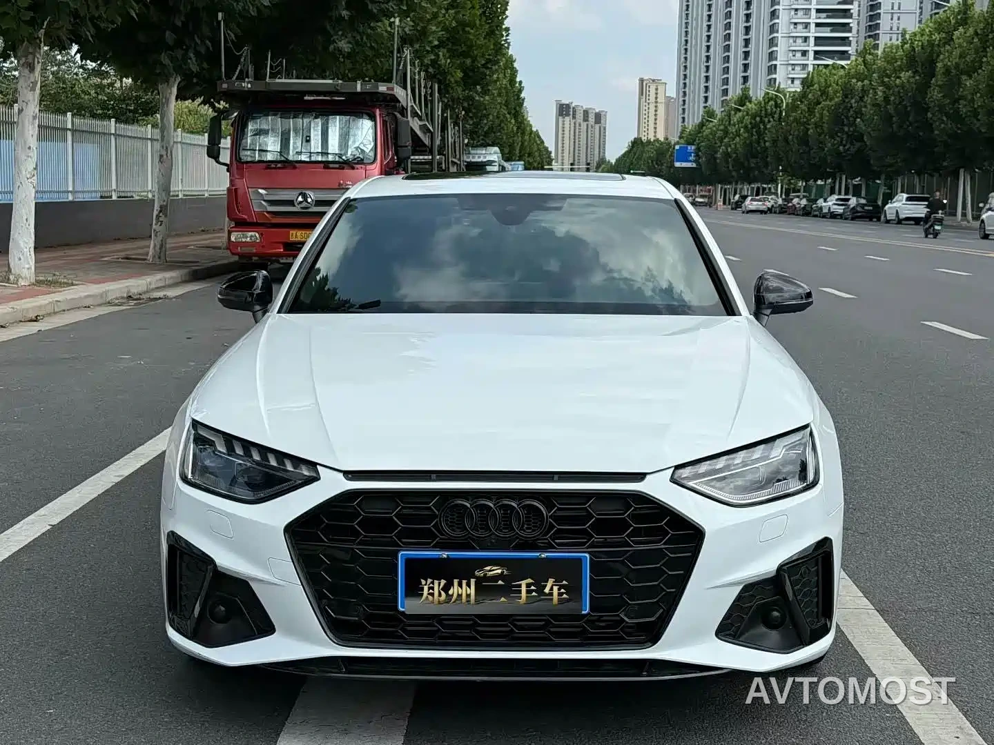 Audi A4L 2023 40 TFSI quattro Luxury Sport — фото 2