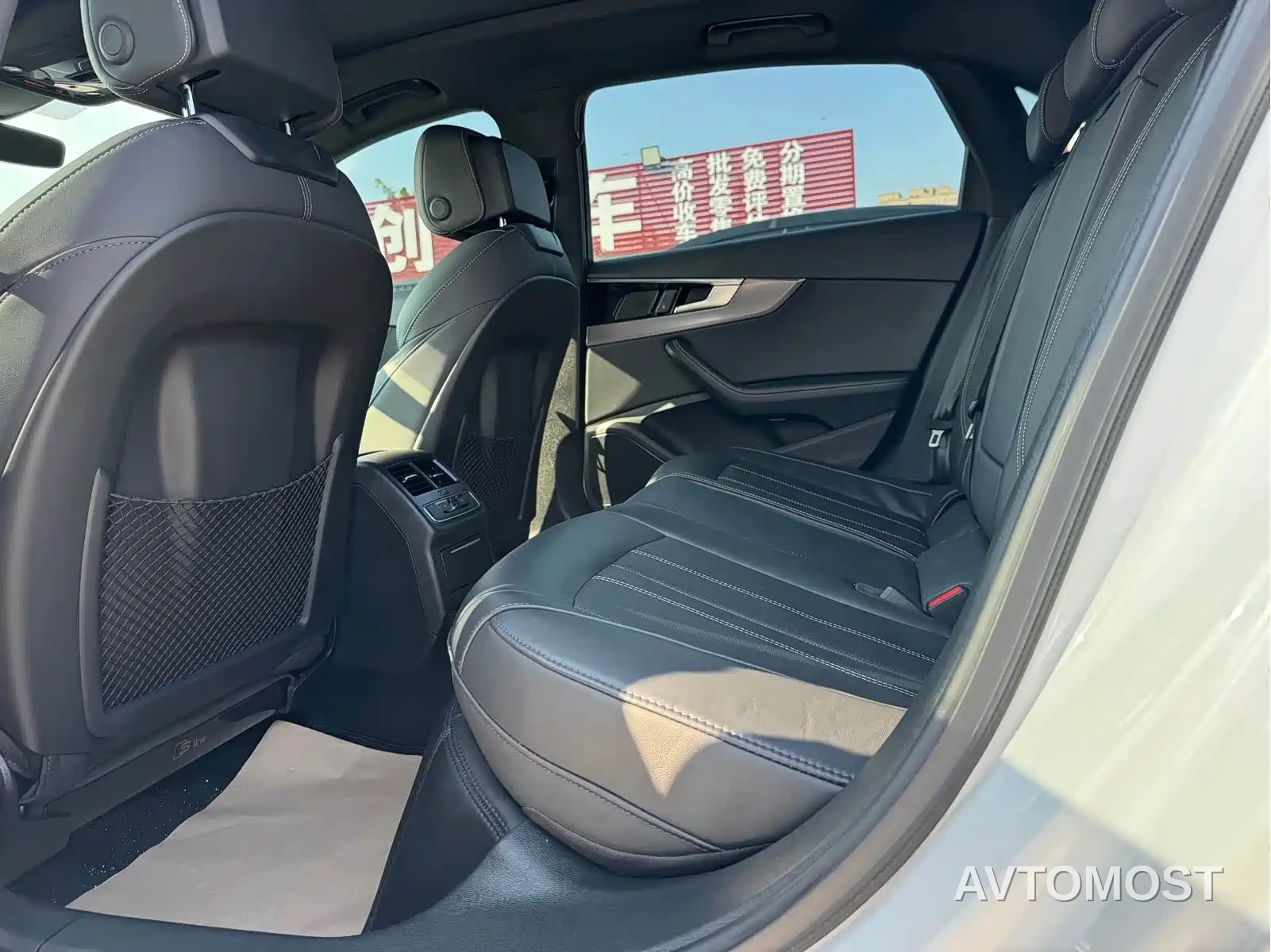 Audi A4L 2023 40 TFSI quattro Luxury Sport — фото 13