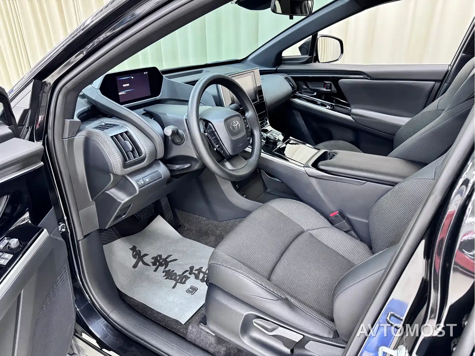 Toyota FAW Toyota bZ4X 2022 2WD Long Range PRO Edition — фото 4