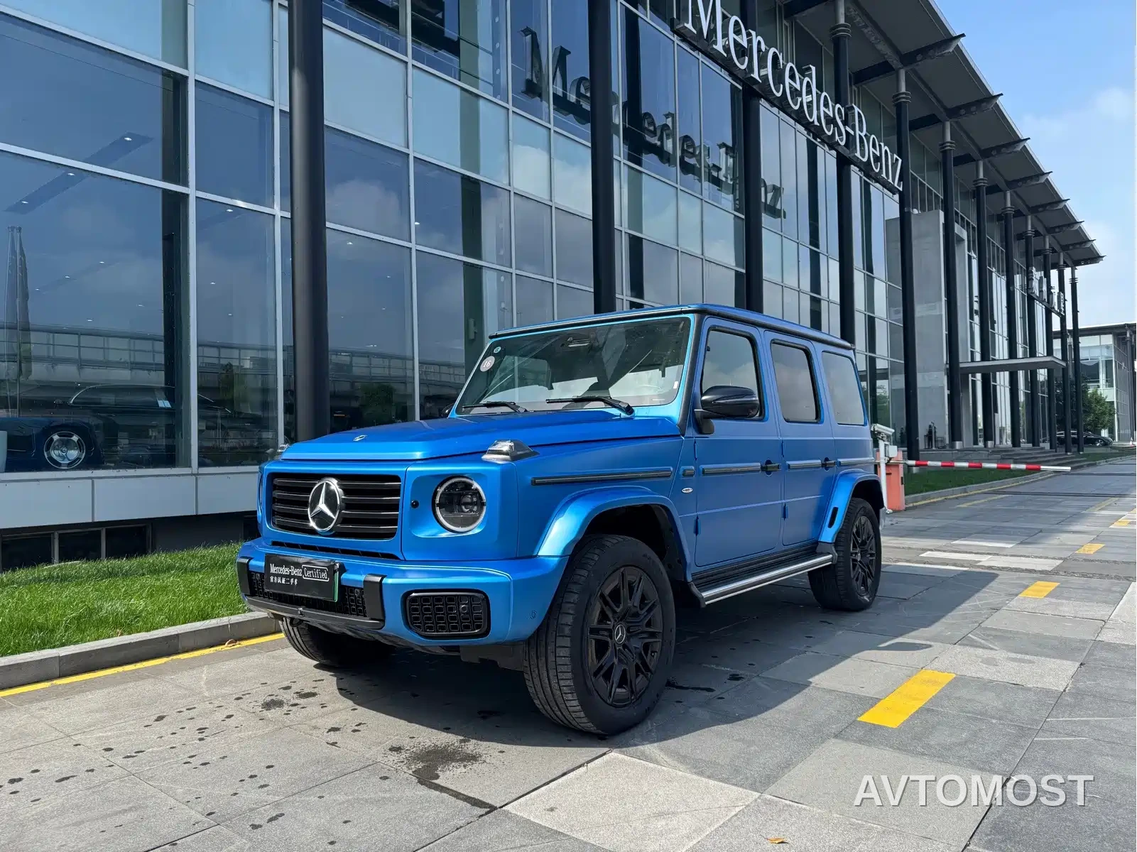Mercedes-Benz G-Class New Energy 2025 G580 Launch Special Edition — фото 1
