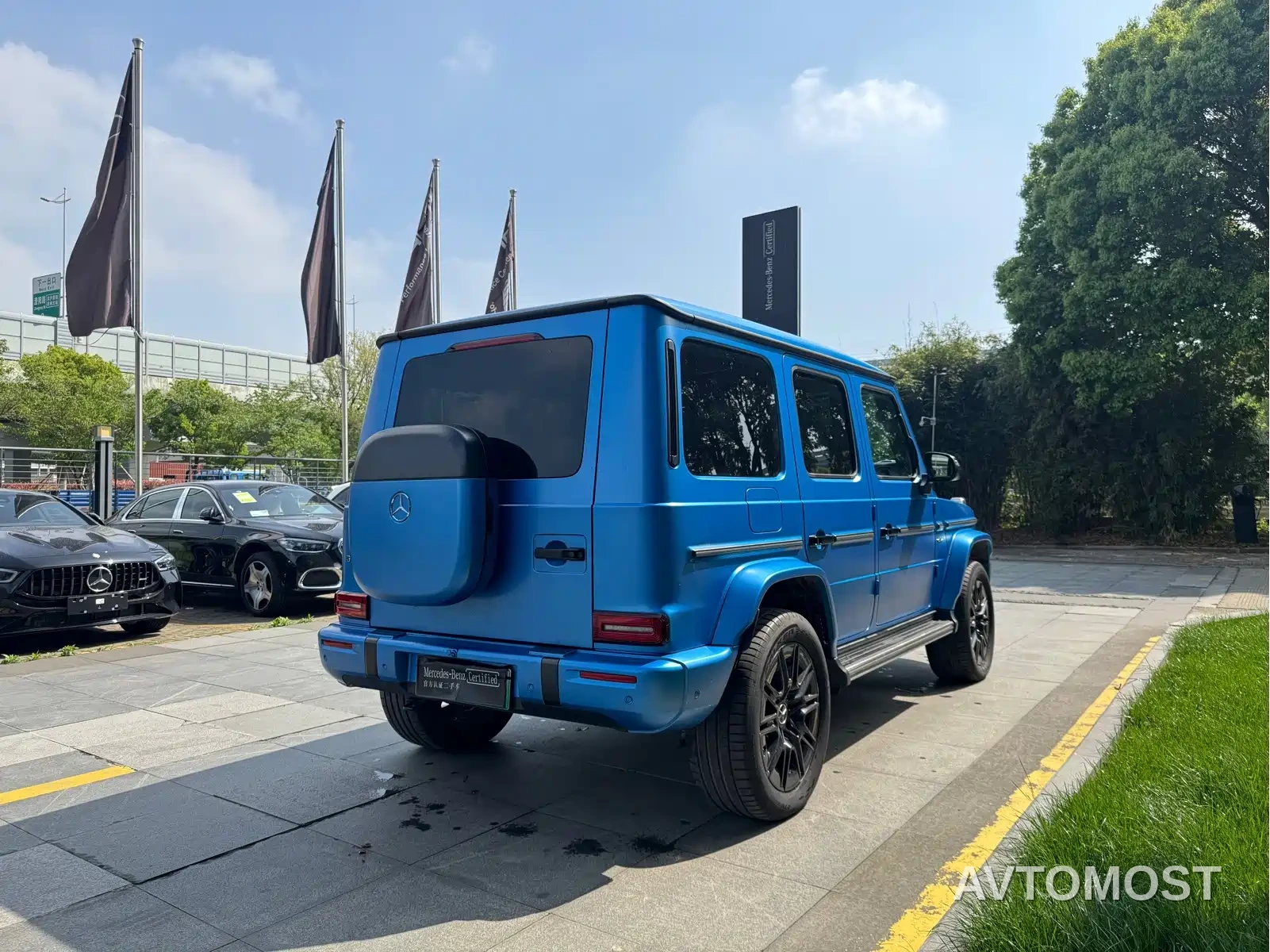 Mercedes-Benz G-Class New Energy 2025 G580 Launch Special Edition — фото 34