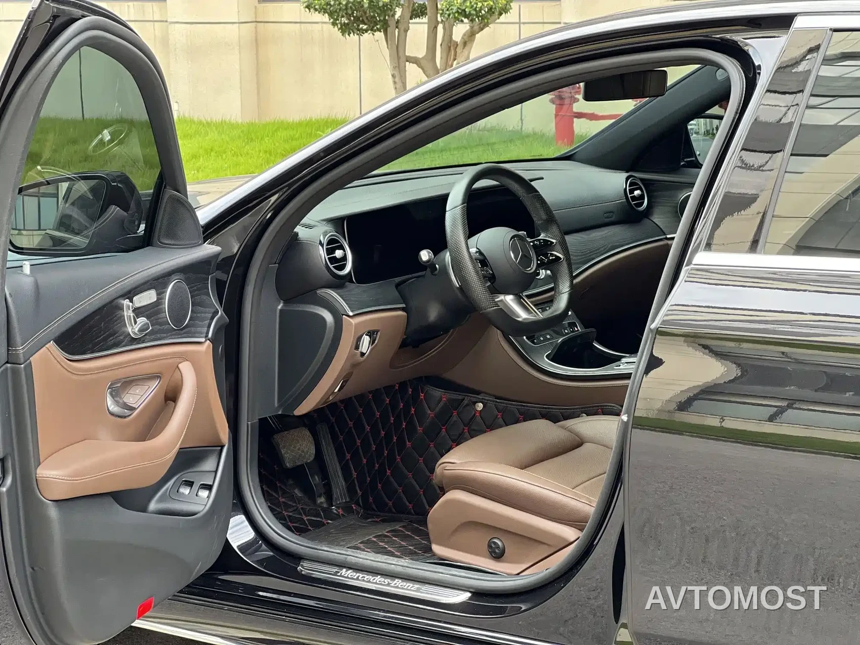 Mercedes-Benz E-Class New Energy 2022 Facelift E 350 e L Plug-in Hybrid Sport Sedan — фото 2