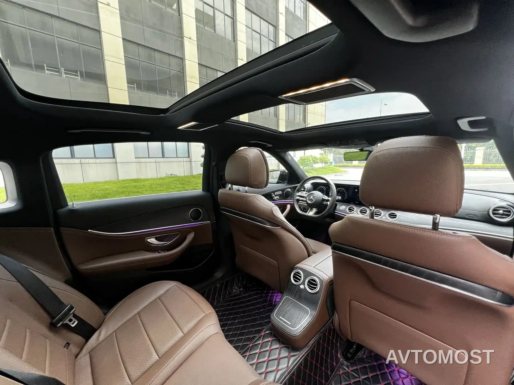 Mercedes-Benz E-Class New Energy 2022 Facelift E 350 e L Plug-in Hybrid Sport Sedan — фото 13