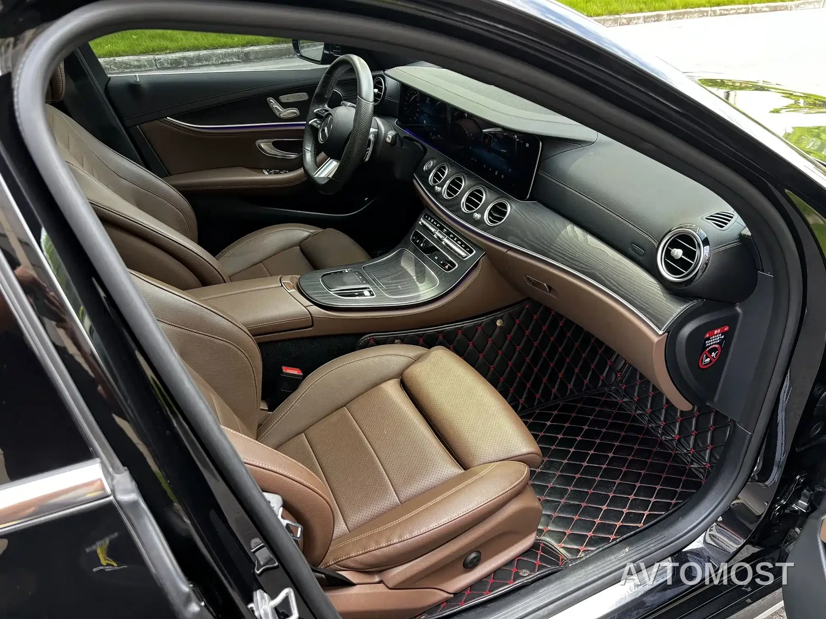Mercedes-Benz E-Class New Energy 2022 Facelift E 350 e L Plug-in Hybrid Sport Sedan — фото 18
