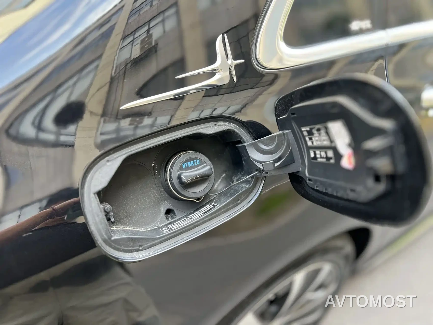 Mercedes-Benz E-Class New Energy 2022 Facelift E 350 e L Plug-in Hybrid Sport Sedan — фото 19
