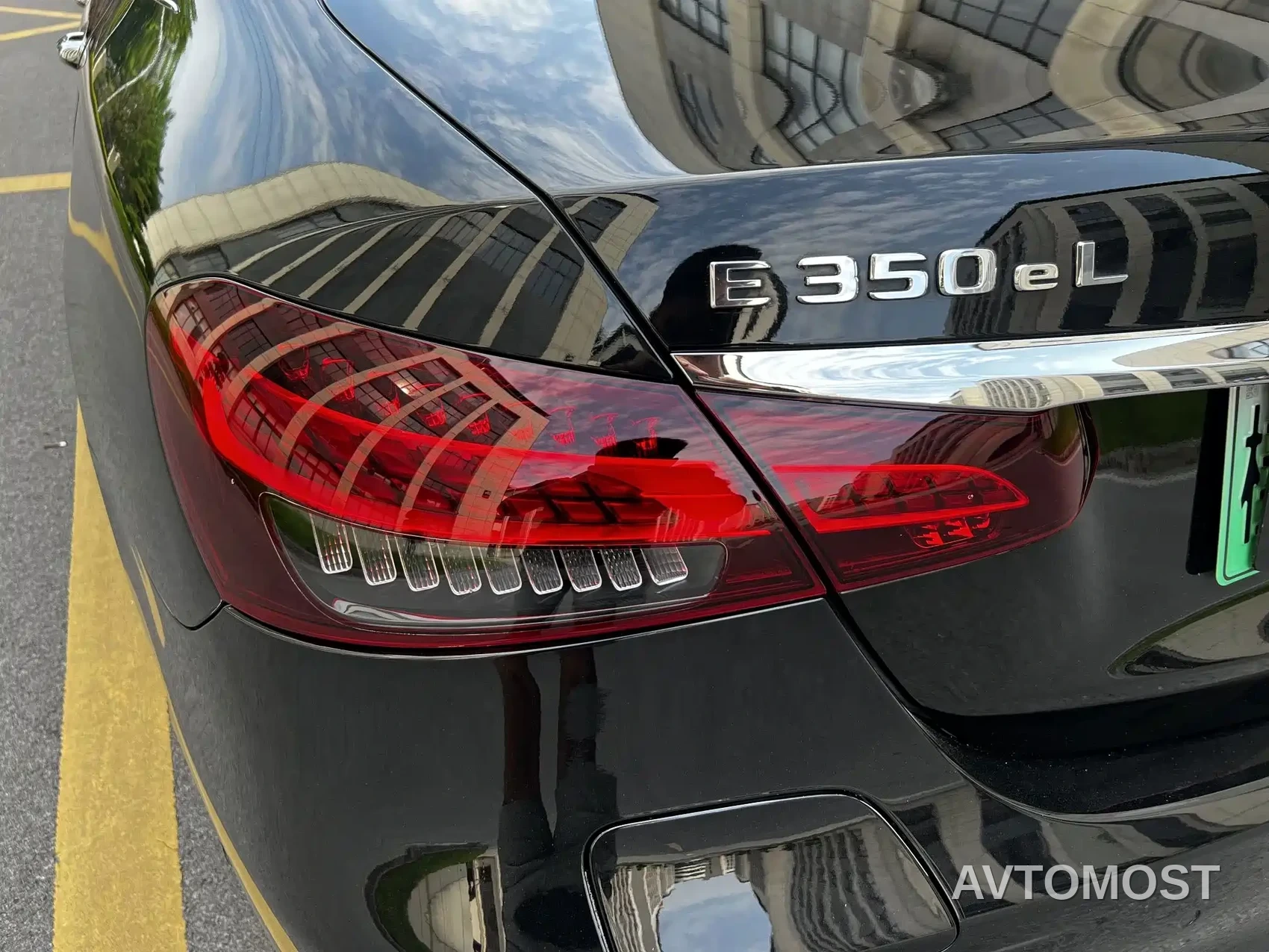 Mercedes-Benz E-Class New Energy 2022 Facelift E 350 e L Plug-in Hybrid Sport Sedan — фото 22