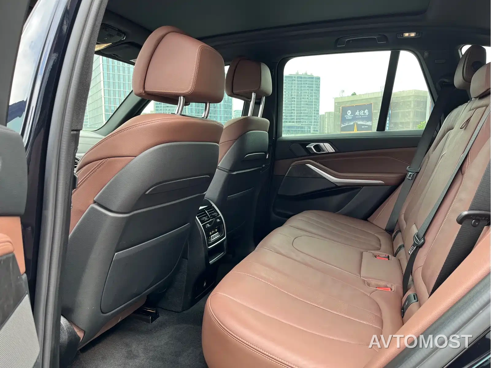 BMW X5 (Import) 2021 Facelift xDrive40i Exclusive M Sport Package — фото 6