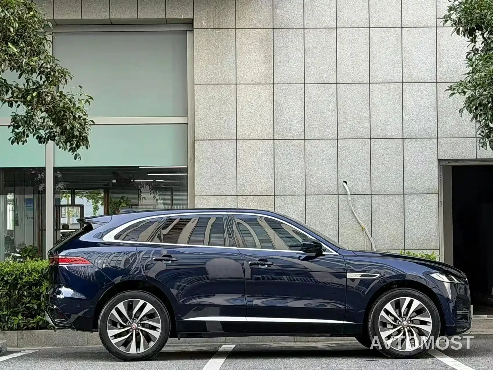 Jaguar F-PACE 2022 P250 HSE — фото 2