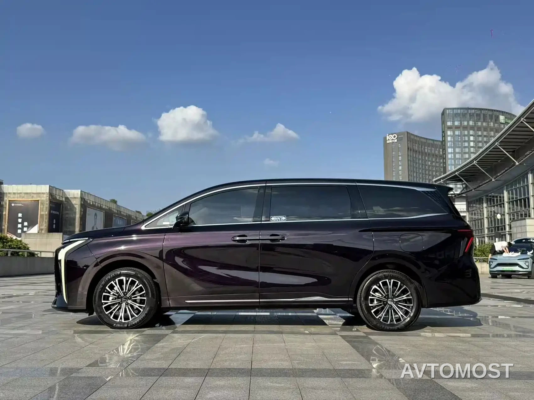 Dongfeng Fengxing Starlight V9 2024 1.5TD 200km Cloud Ladder Series Premium — фото 4