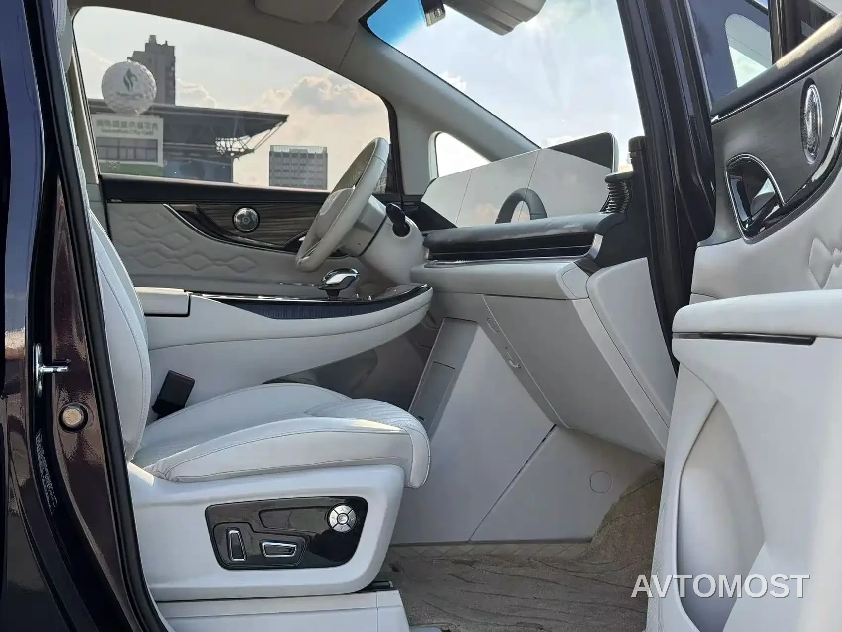 Dongfeng Fengxing Starlight V9 2024 1.5TD 200km Cloud Ladder Series Premium — фото 10