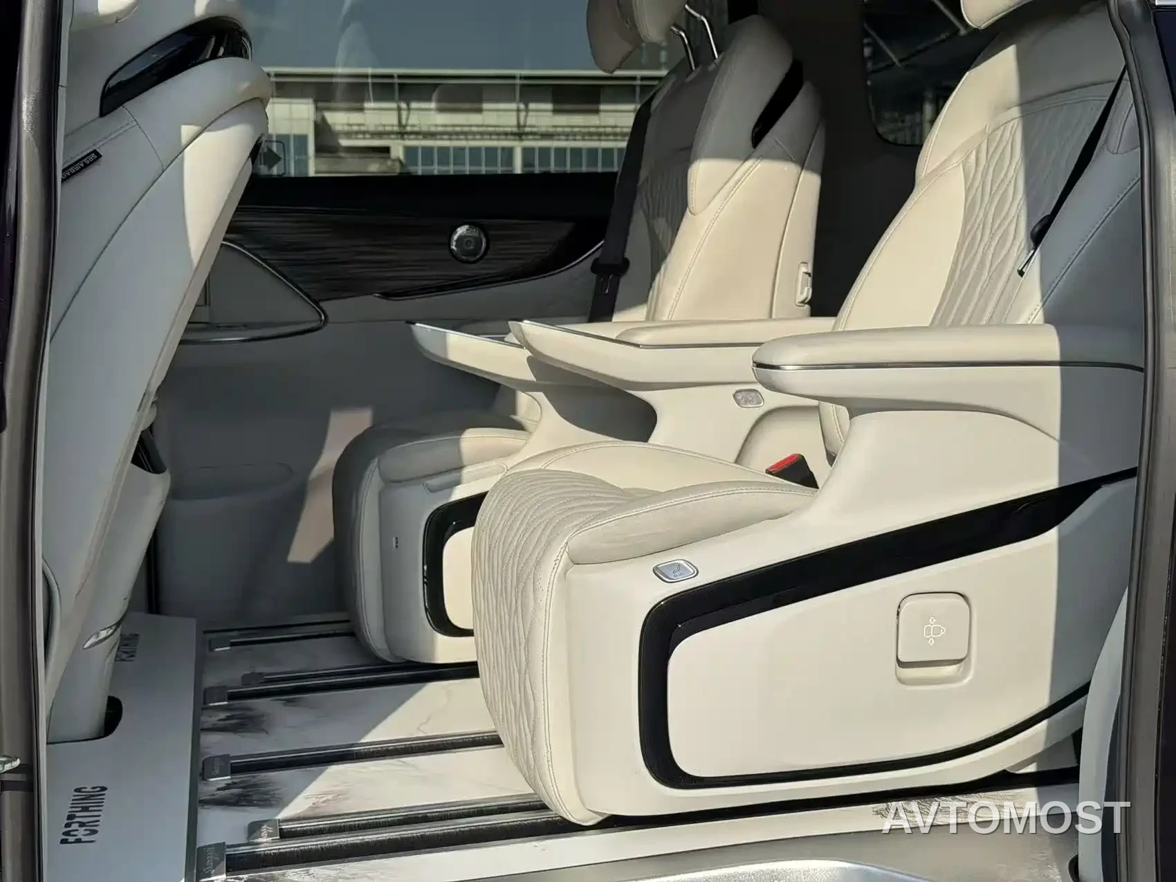 Dongfeng Fengxing Starlight V9 2024 1.5TD 200km Cloud Ladder Series Premium — фото 17