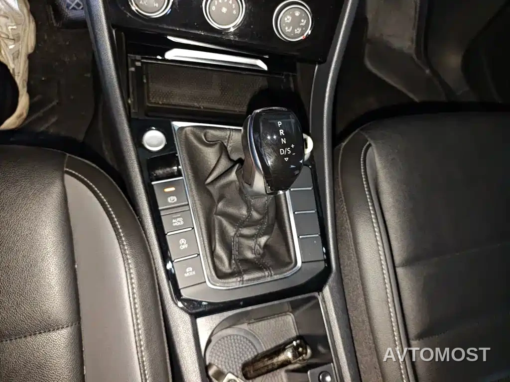 Volkswagen Sagitar 2021 280TSI DSG Comfort Smart Connect Edition — фото 9