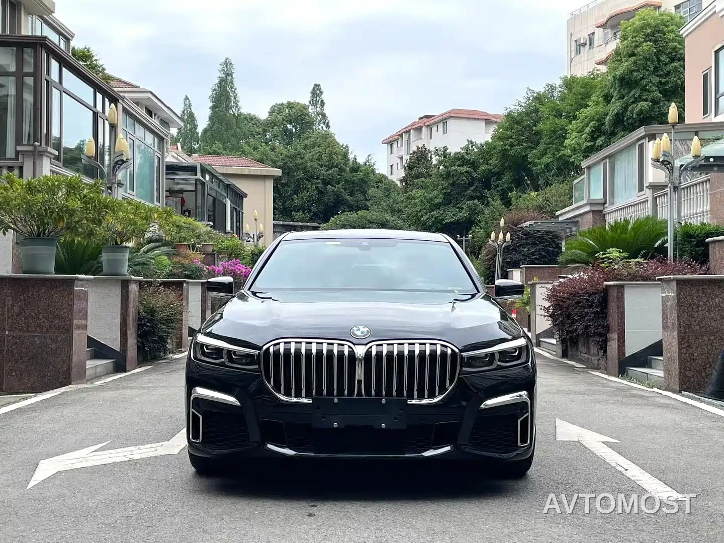BMW 7 Series 2021 Model 730Li M Sport Package — фото 2