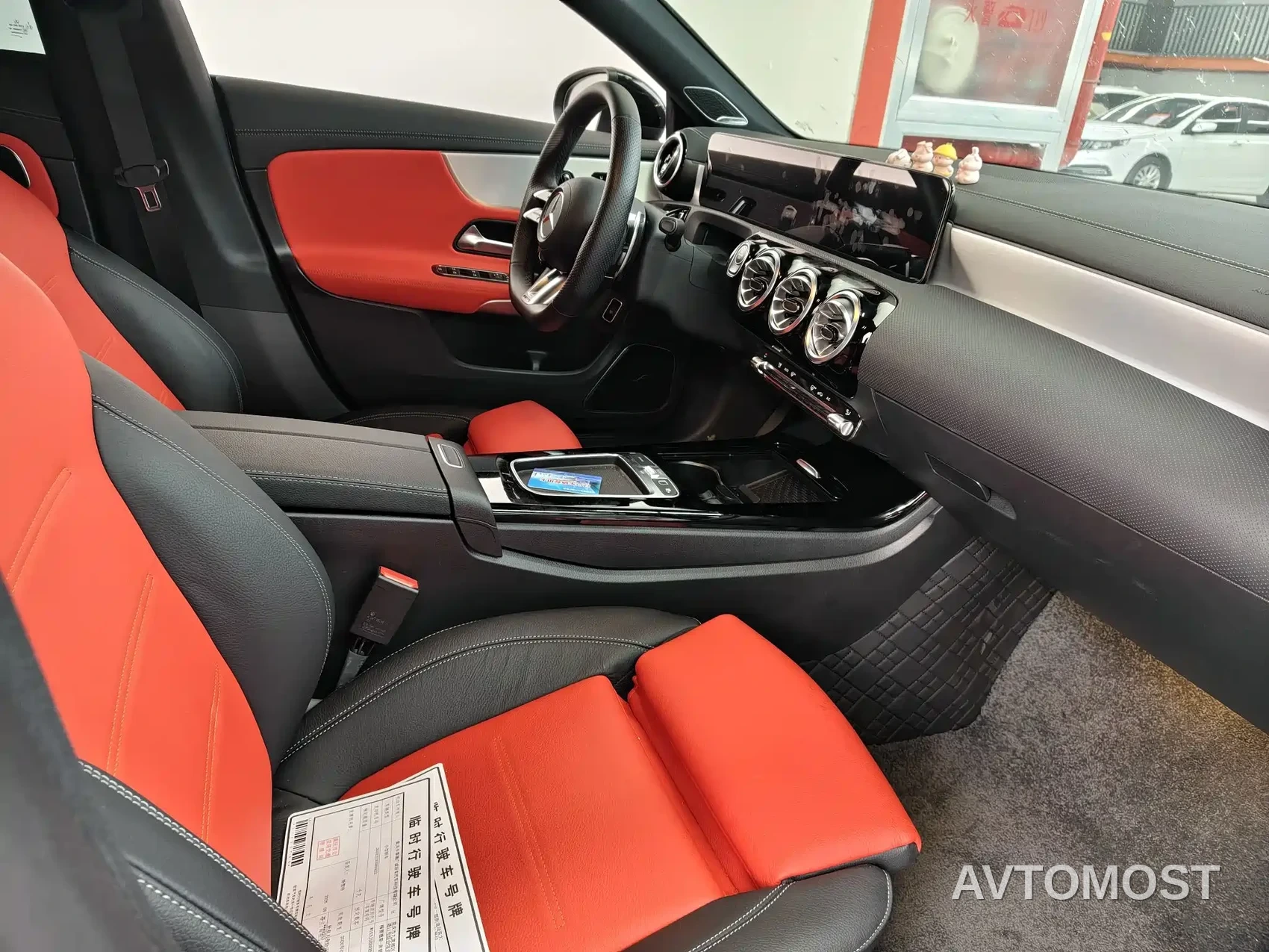 Mercedes-Benz CLA AMG 2025 AMG CLA 35 4MATIC — фото 2