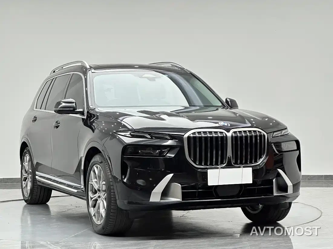 BMW X7 2023 xDrive40i Leading Luxury Package — фото 3