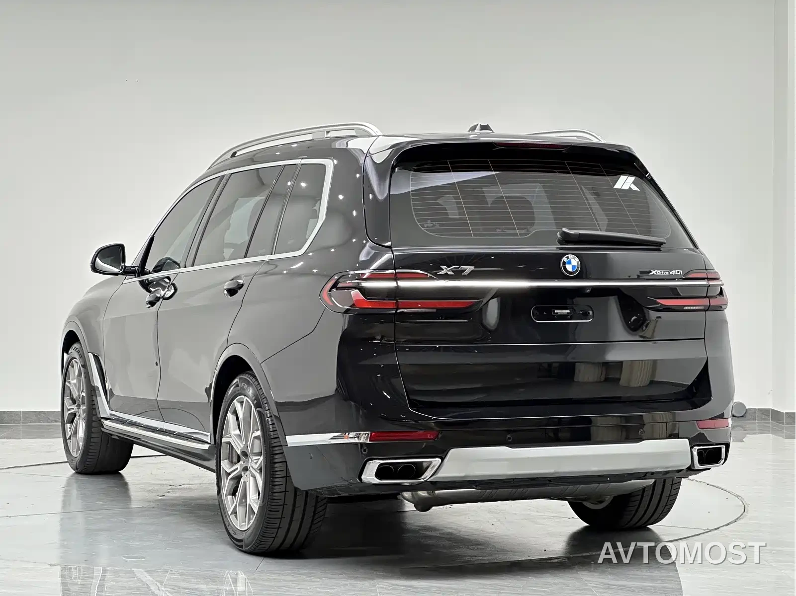 BMW X7 2023 xDrive40i Leading Luxury Package — фото 5