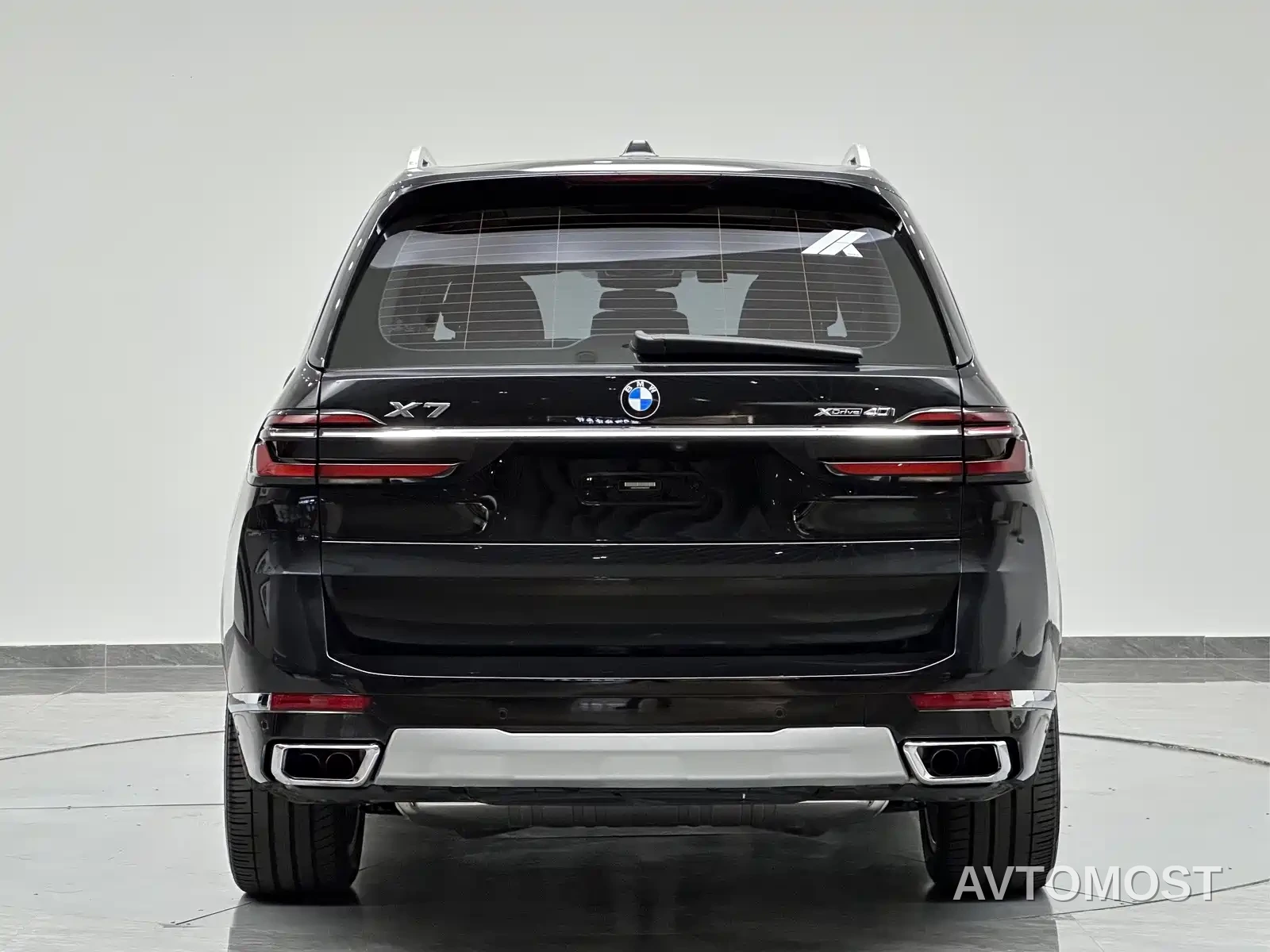 BMW X7 2023 xDrive40i Leading Luxury Package — фото 6