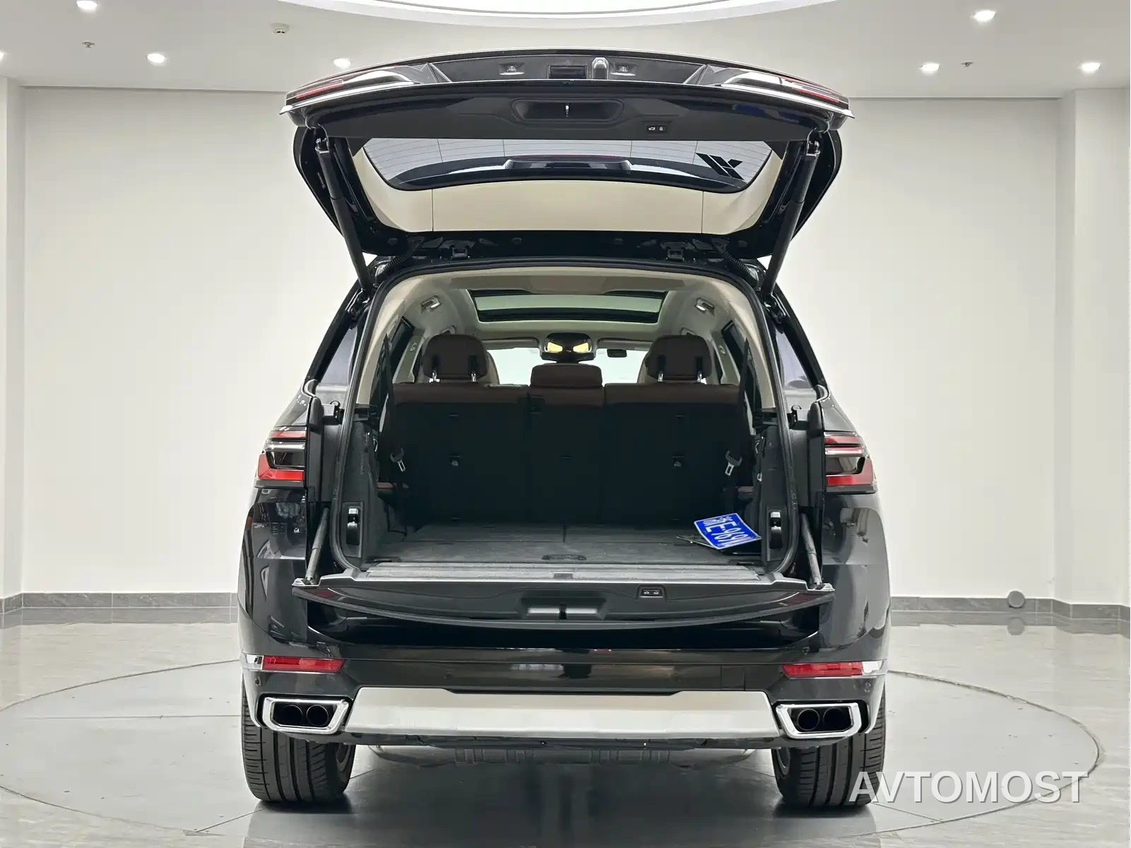BMW X7 2023 xDrive40i Leading Luxury Package — фото 27