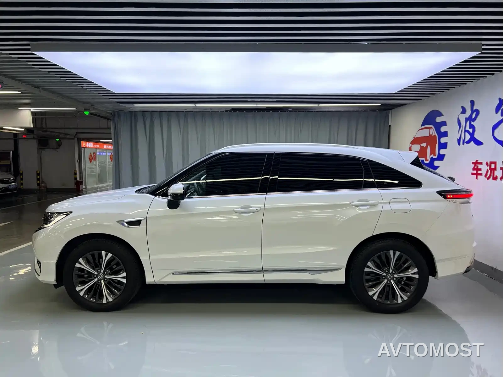 Honda UR-V 2020 370TURBO 4WD Premium Edition — фото 4