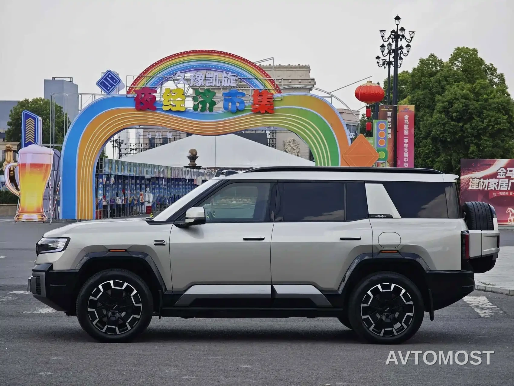 Fang Cheng Bao Leopard 8 2025 Zhiyong Flagship 7-Seater — фото 6