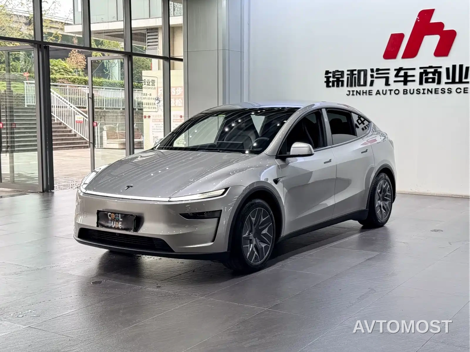 Tesla Model Y L 2025 Facelift Long Range AWD — фото 1