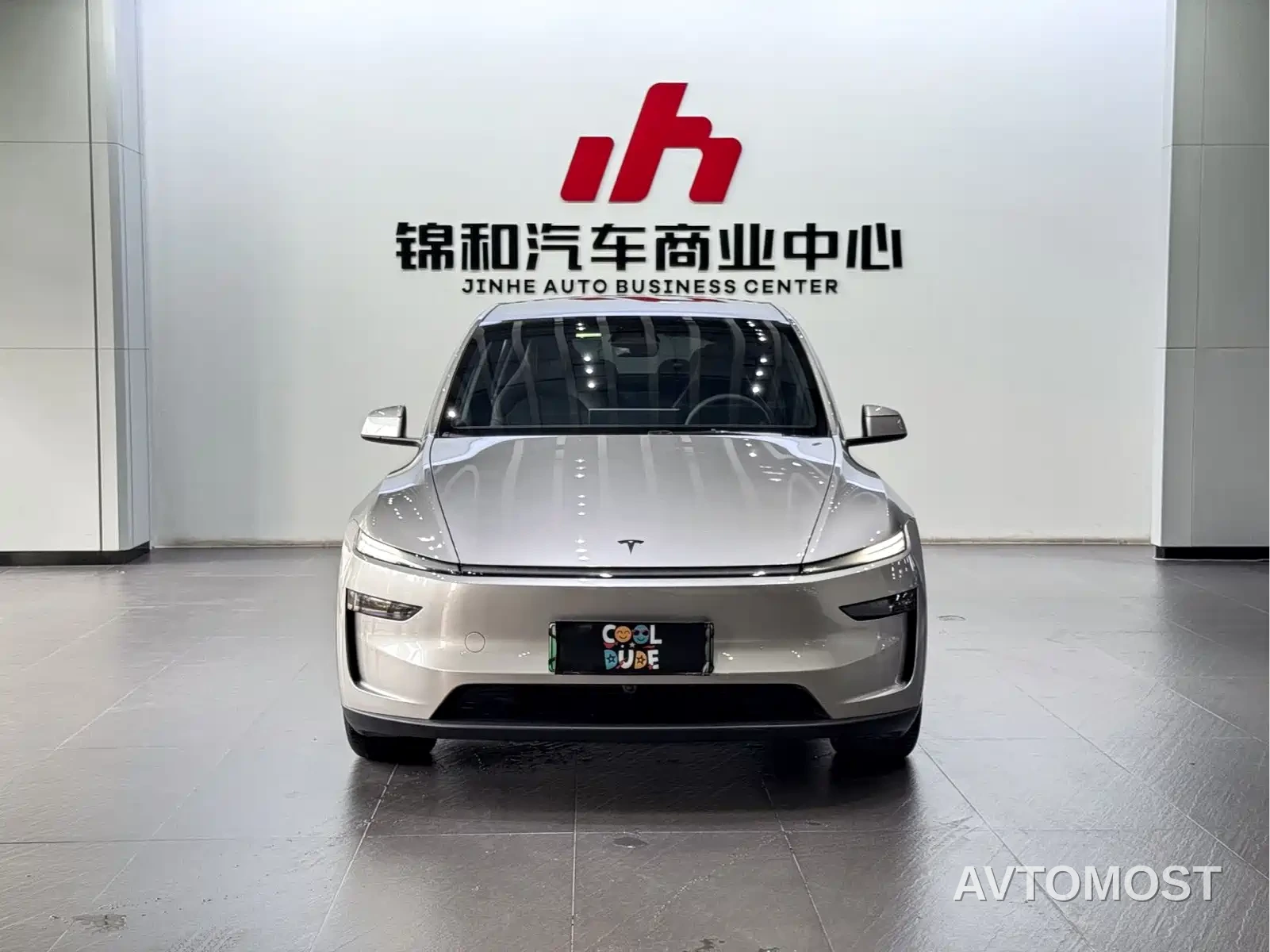 Tesla Model Y L 2025 Facelift Long Range AWD — фото 2