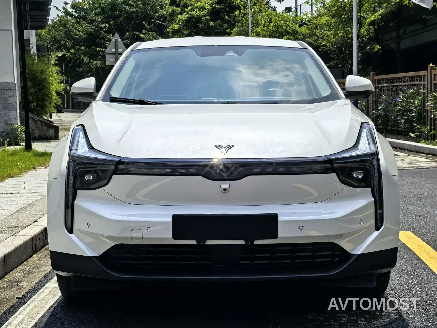 Nezha Auto Neta U 2022 Neta U-II 500 Industry Edition — фото 12