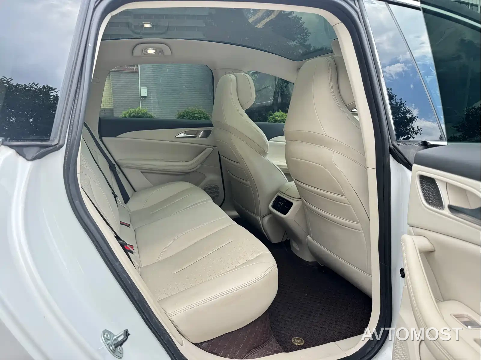 Dongfeng Fengxing Stellar S7 2024 555 Light Enjoyment Edition — фото 9
