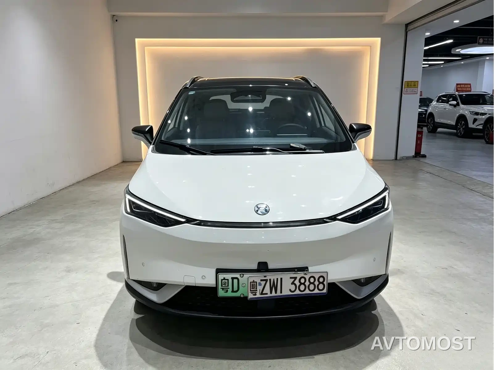 Hycan Z03 2022 Model 510km Trendy Smart Edition 135kW 63.98kWh — фото 2