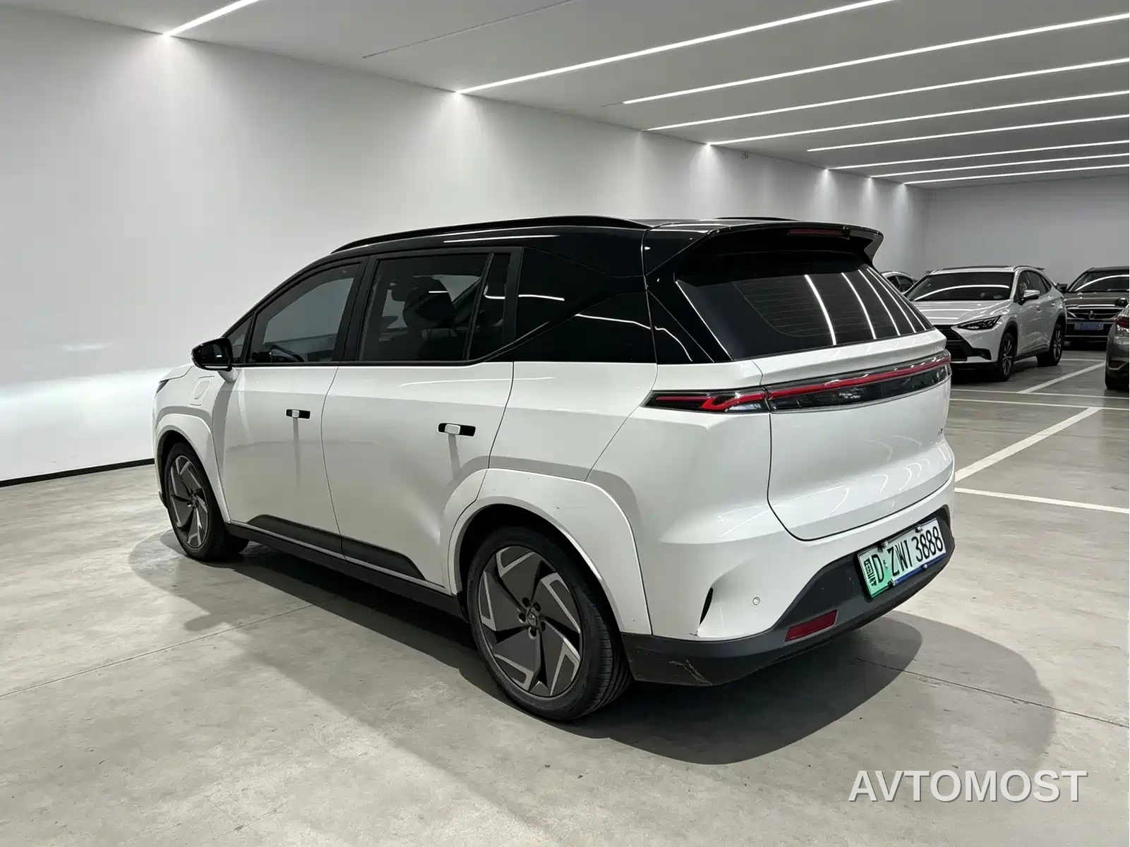 Hycan Z03 2022 Model 510km Trendy Smart Edition 135kW 63.98kWh — фото 9