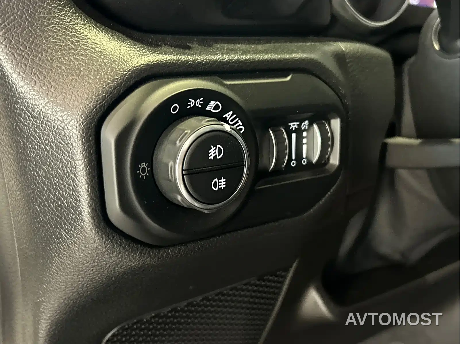 Jeep Wrangler 2022 2.0T Highland 4-Door — фото 7