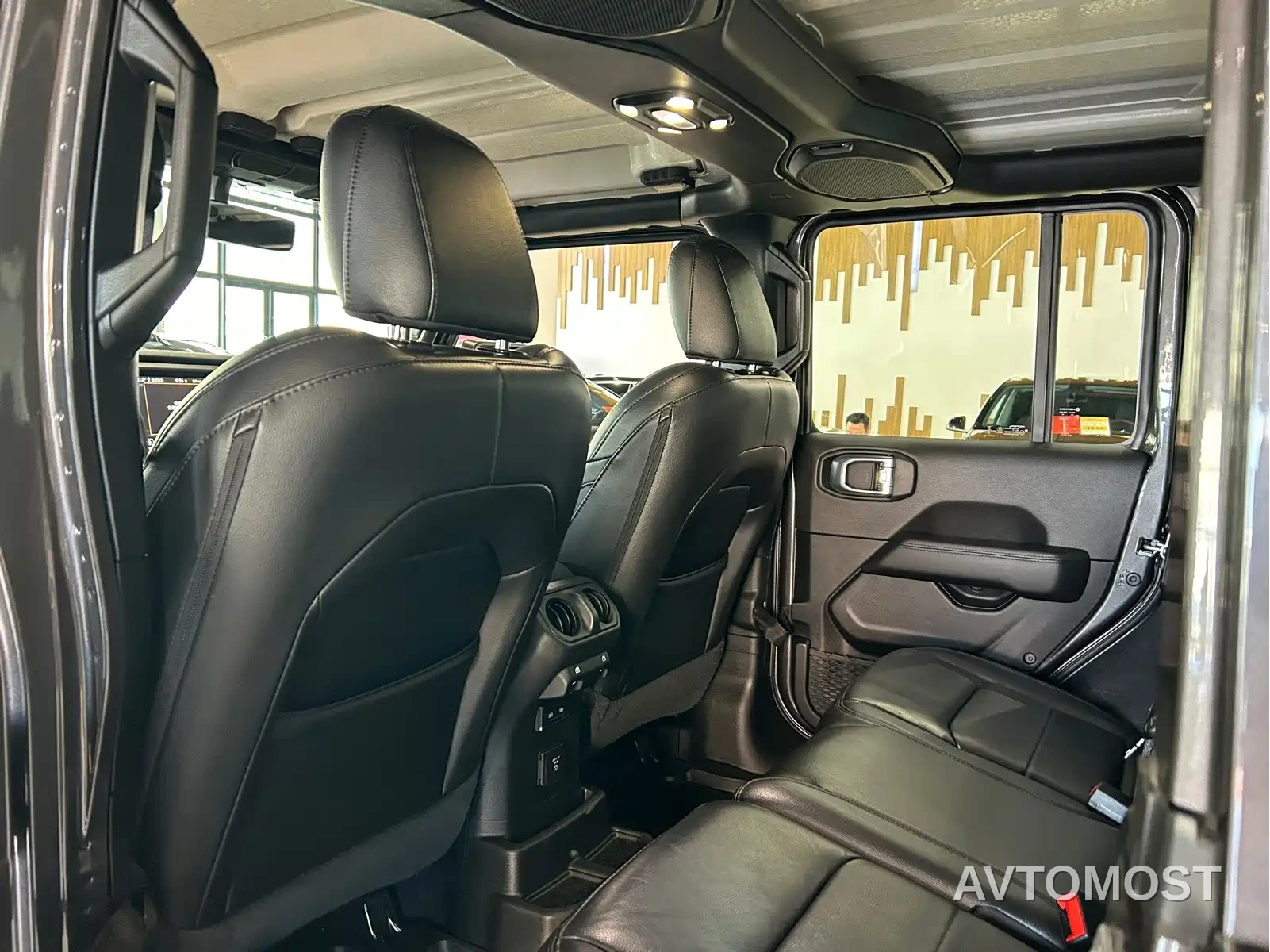 Jeep Wrangler 2022 2.0T Highland 4-Door — фото 16