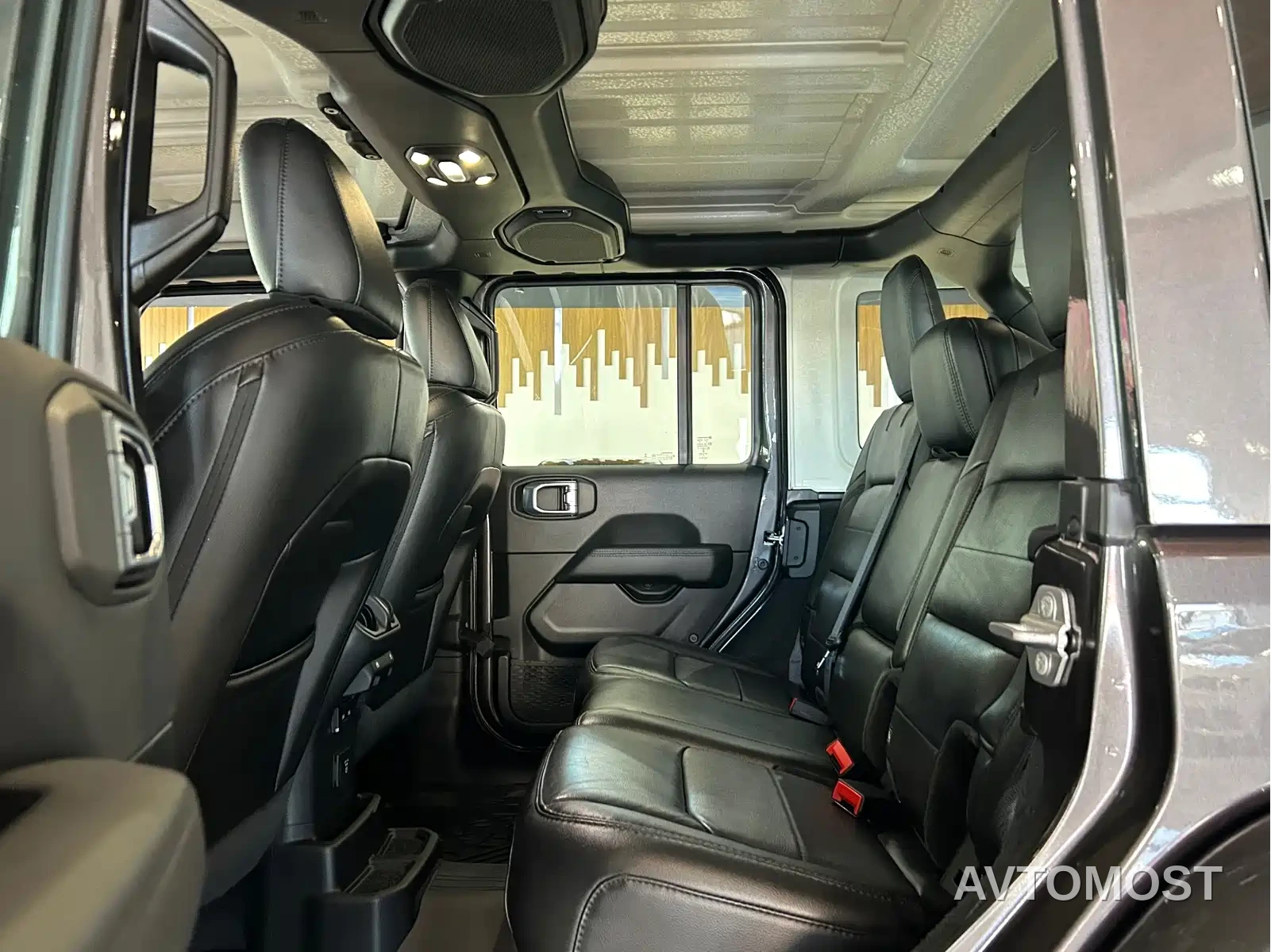 Jeep Wrangler 2022 2.0T Highland 4-Door — фото 17