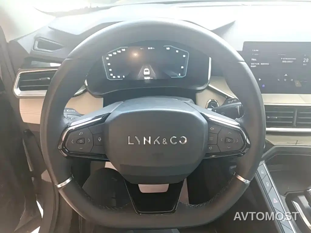 Lynk & Co 06 EM-P 2020 PHEV Plus — фото 8