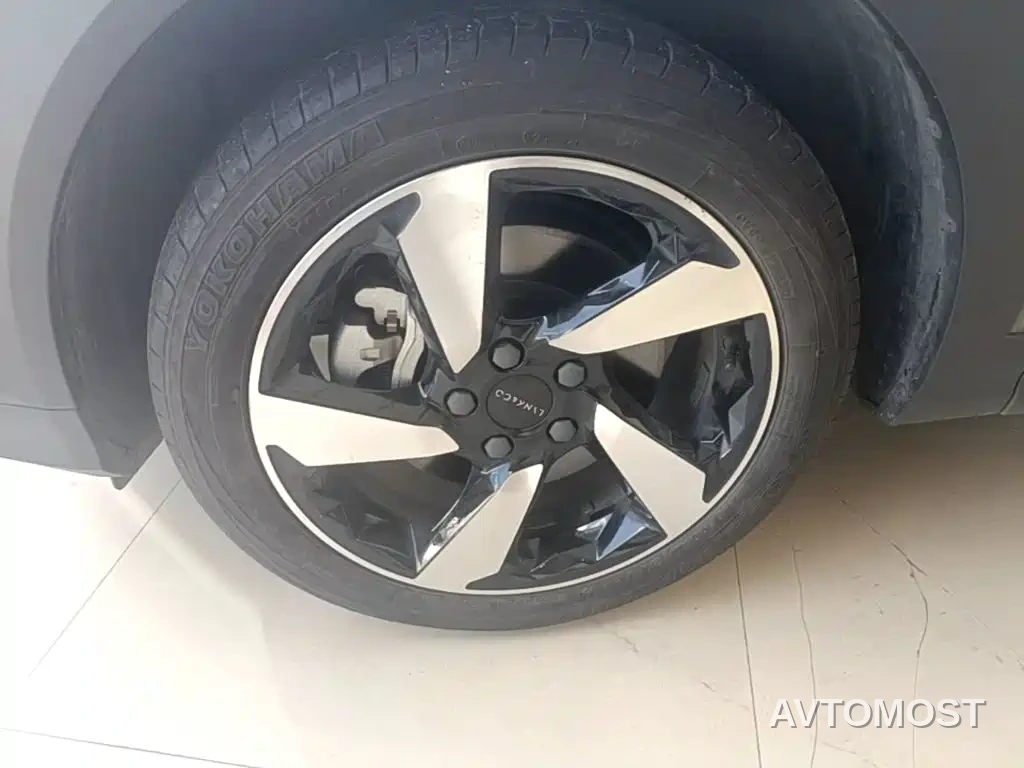 Lynk & Co 06 EM-P 2020 PHEV Plus — фото 19