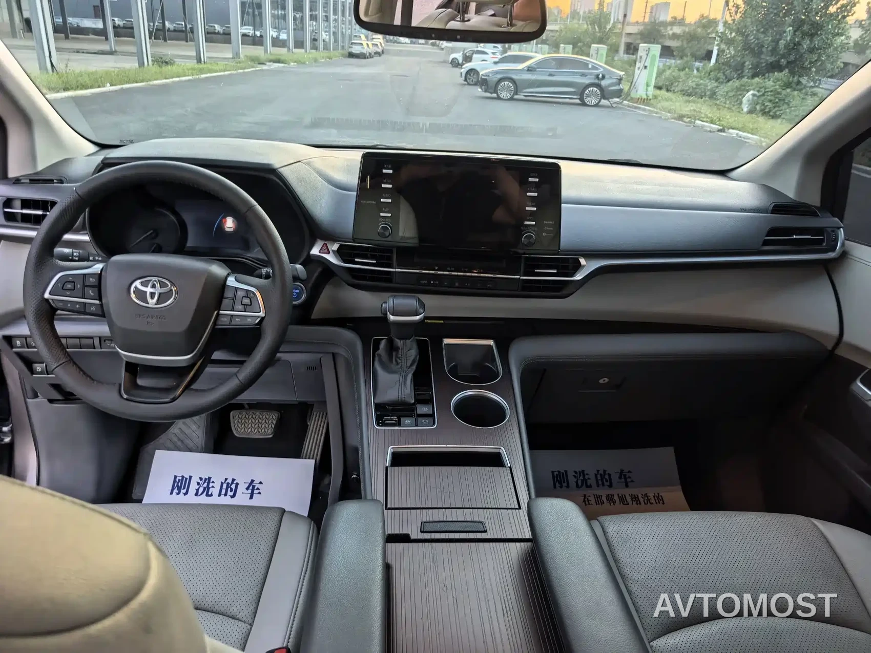 Toyota Sienna 2021 2.5L Hybrid Luxury Edition — фото 7