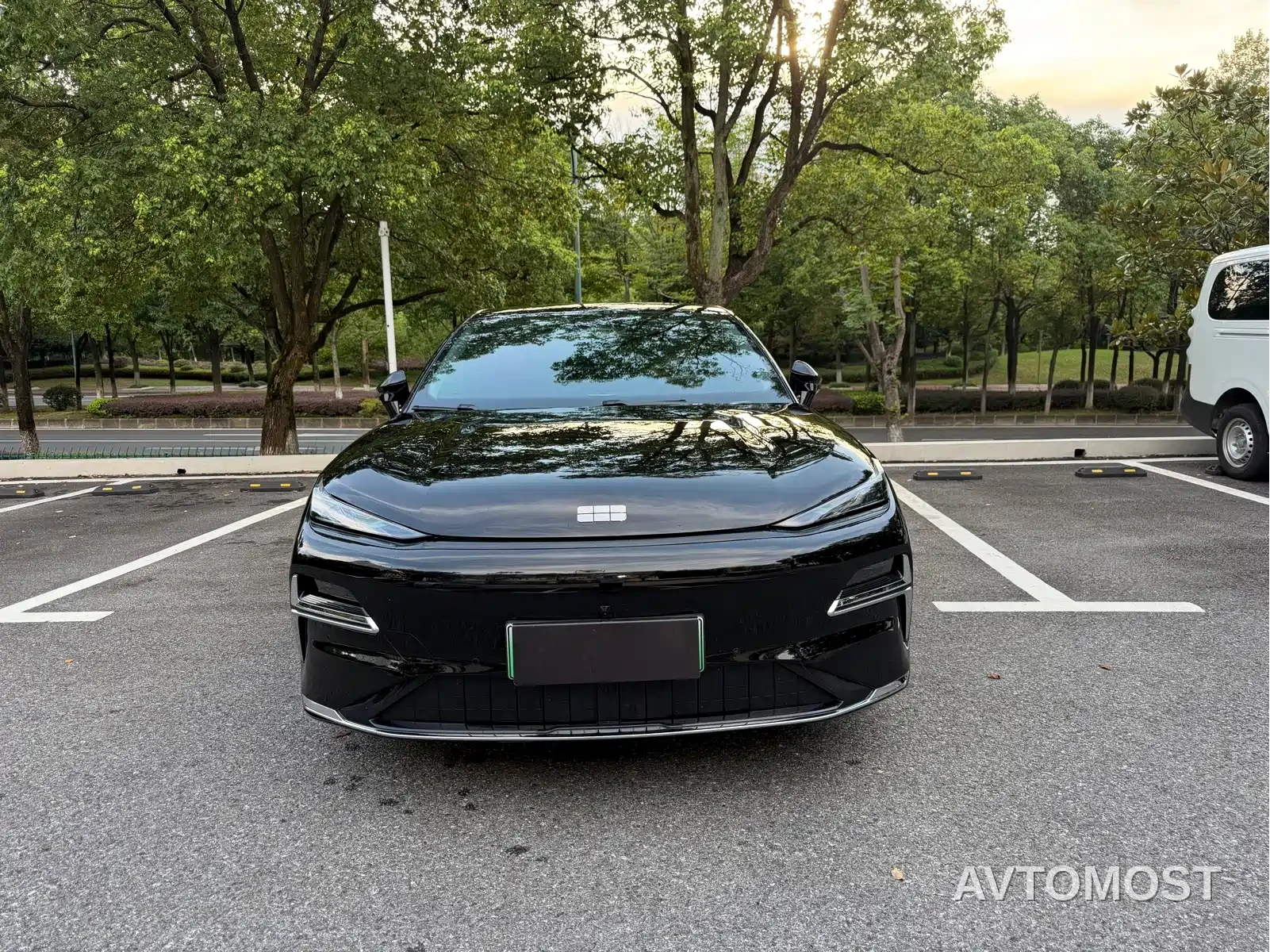 Geely Galaxy Xingyao 8 2025 Model 60km EM-i Luxury Edition — фото 2