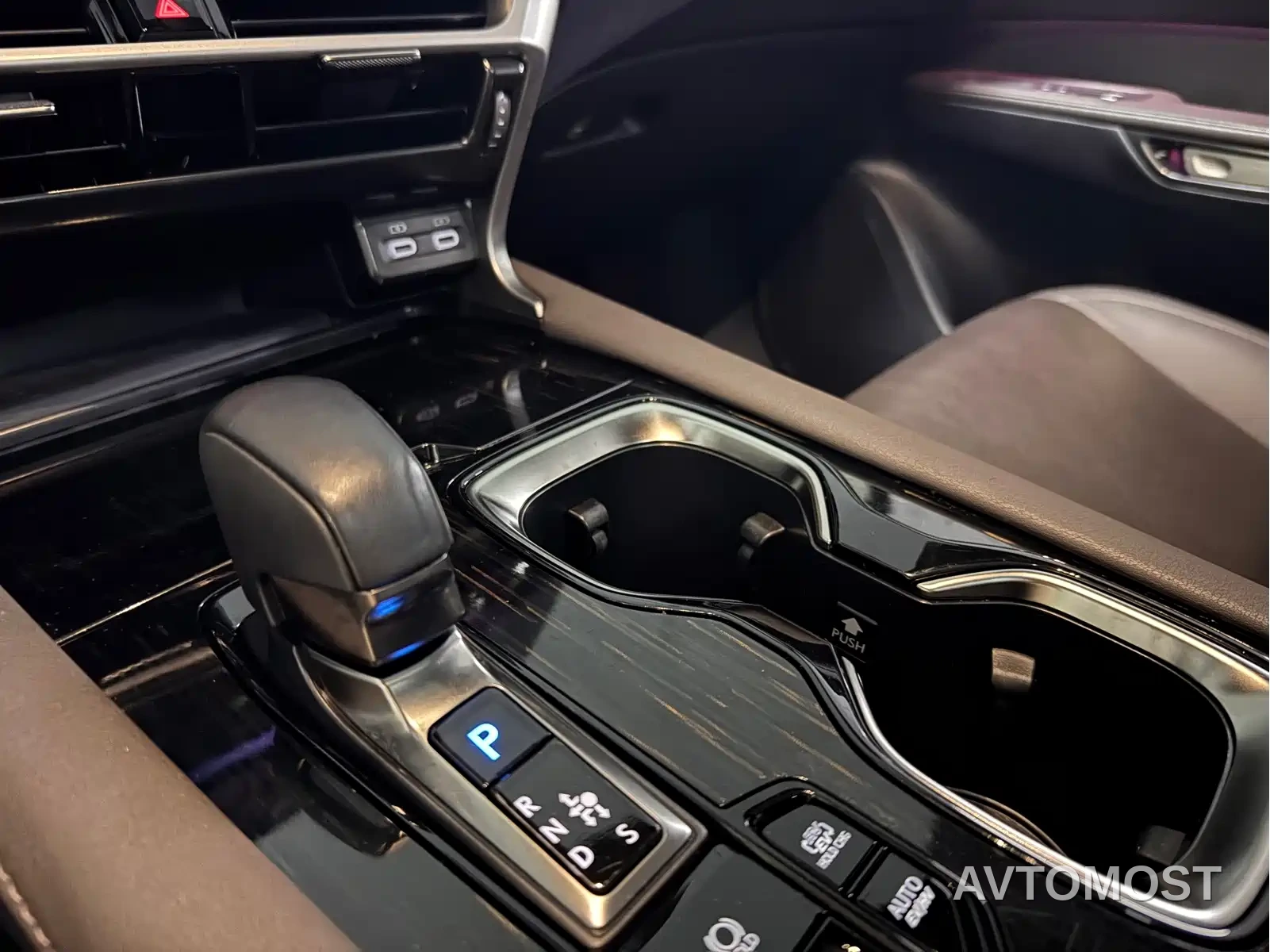 Lexus RX New Energy 2023 450h+ 4WD Enjoyment — фото 13